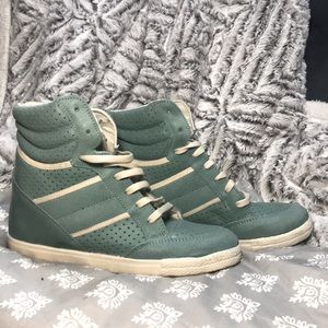 Topshop high top heightened sneaks made in Italy!